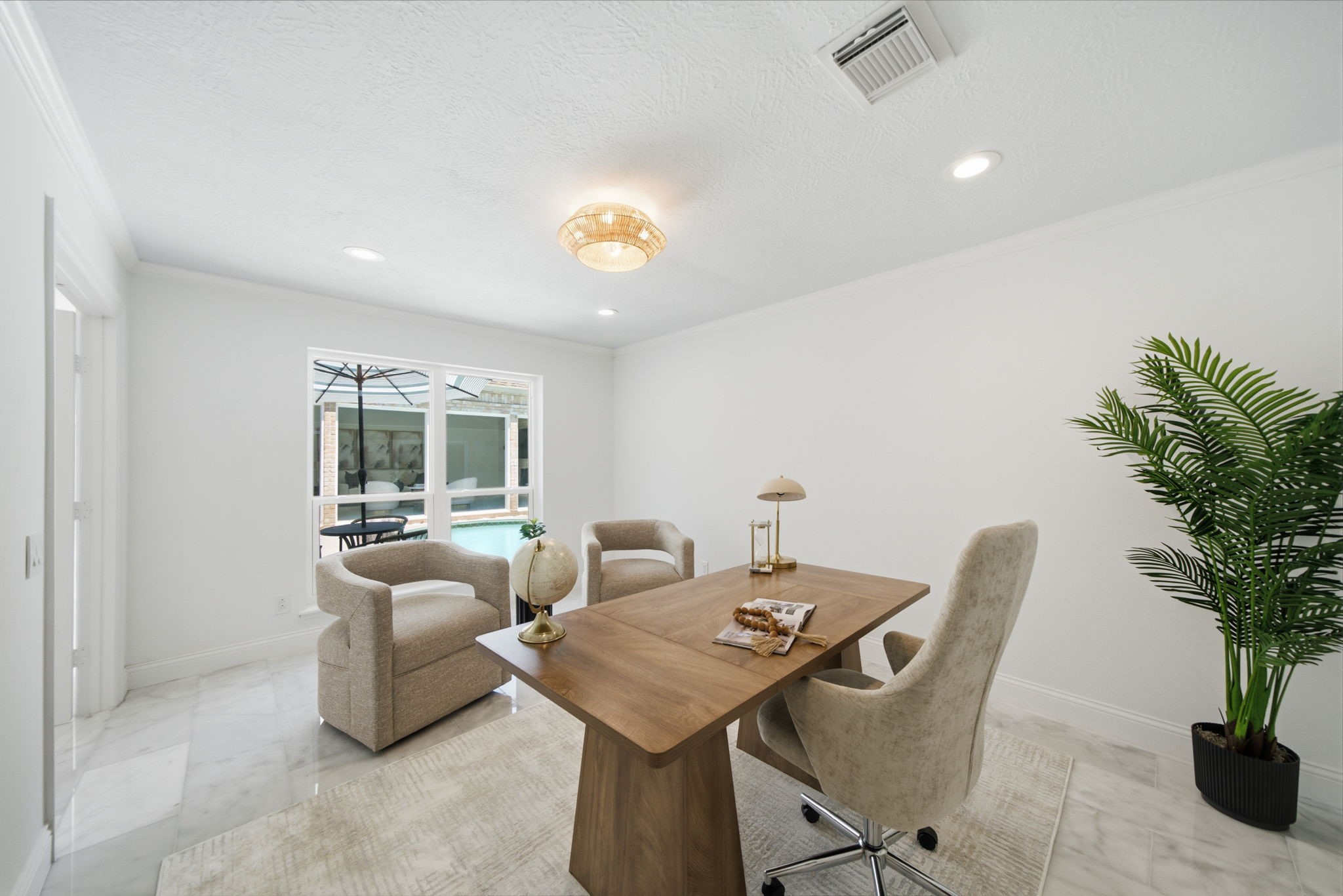 10103 Briar Forest Drive Property Photo 5