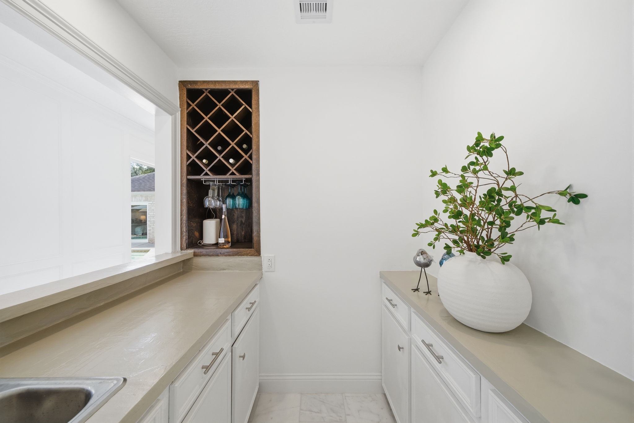10103 Briar Forest Drive Property Photo 13