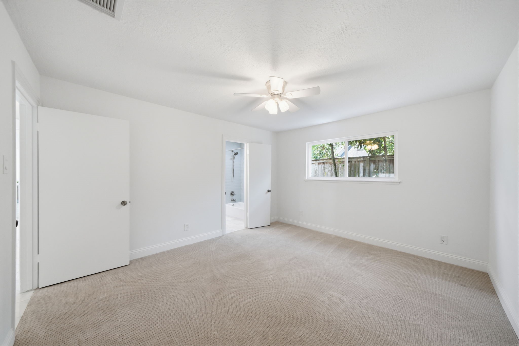 10103 Briar Forest Drive Property Photo 34
