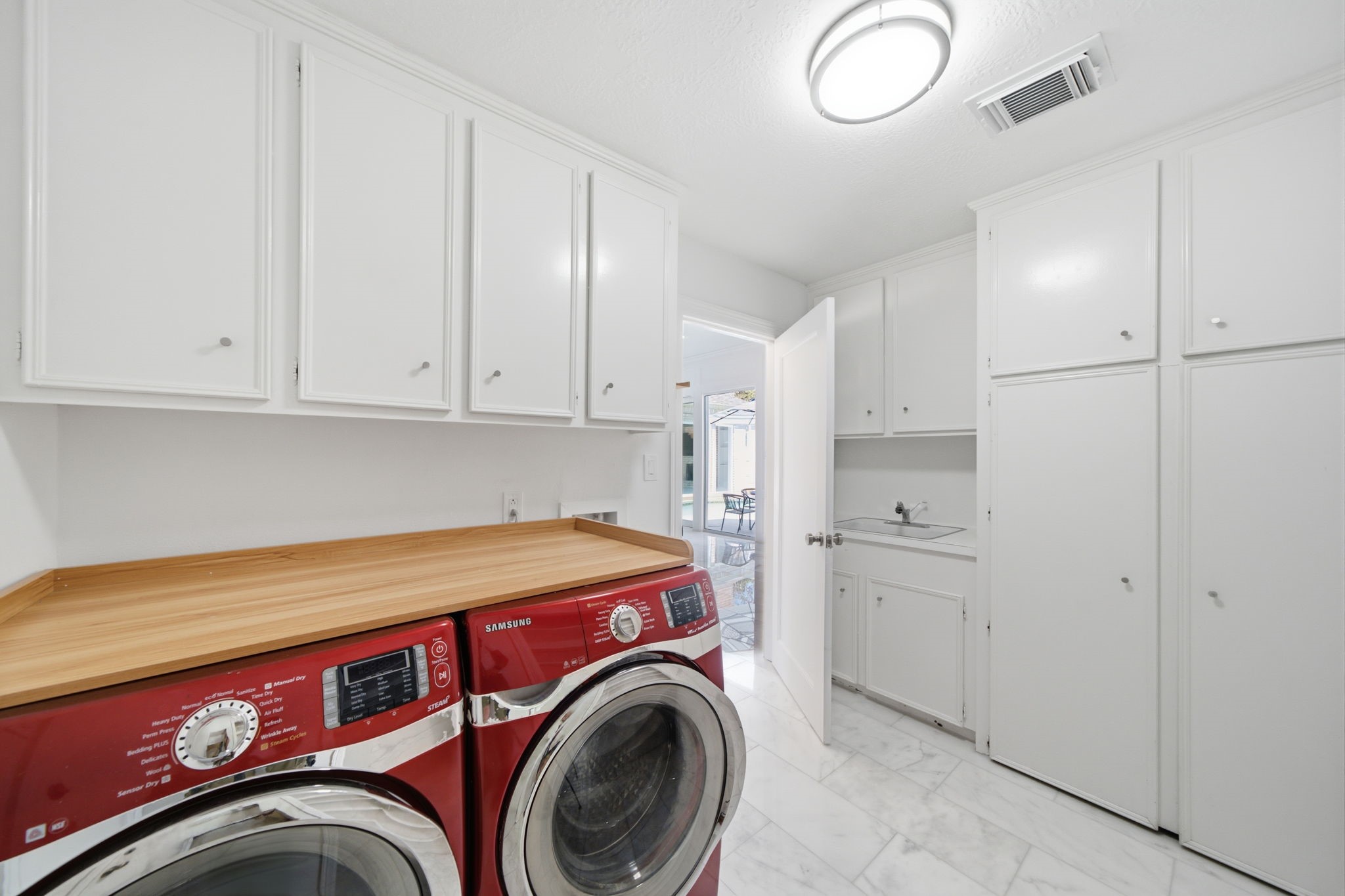 10103 Briar Forest Drive Property Photo 37