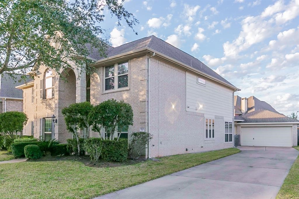 5603 Valley Country Lane Property Photo 2