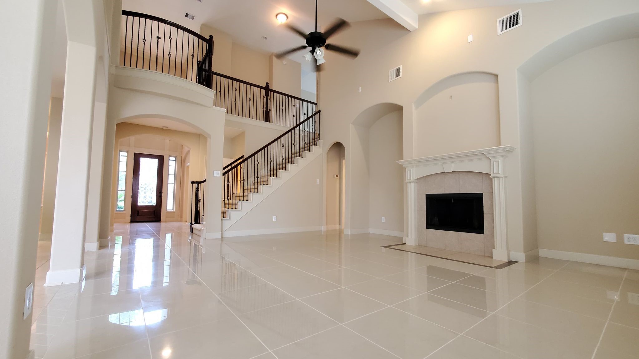 5603 Valley Country Lane Property Photo 4