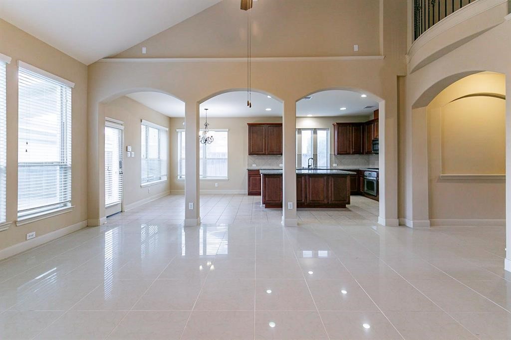 5603 Valley Country Lane Property Photo 6