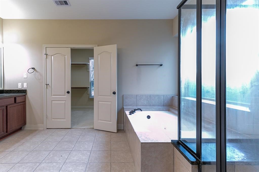 5603 Valley Country Lane Property Photo 20