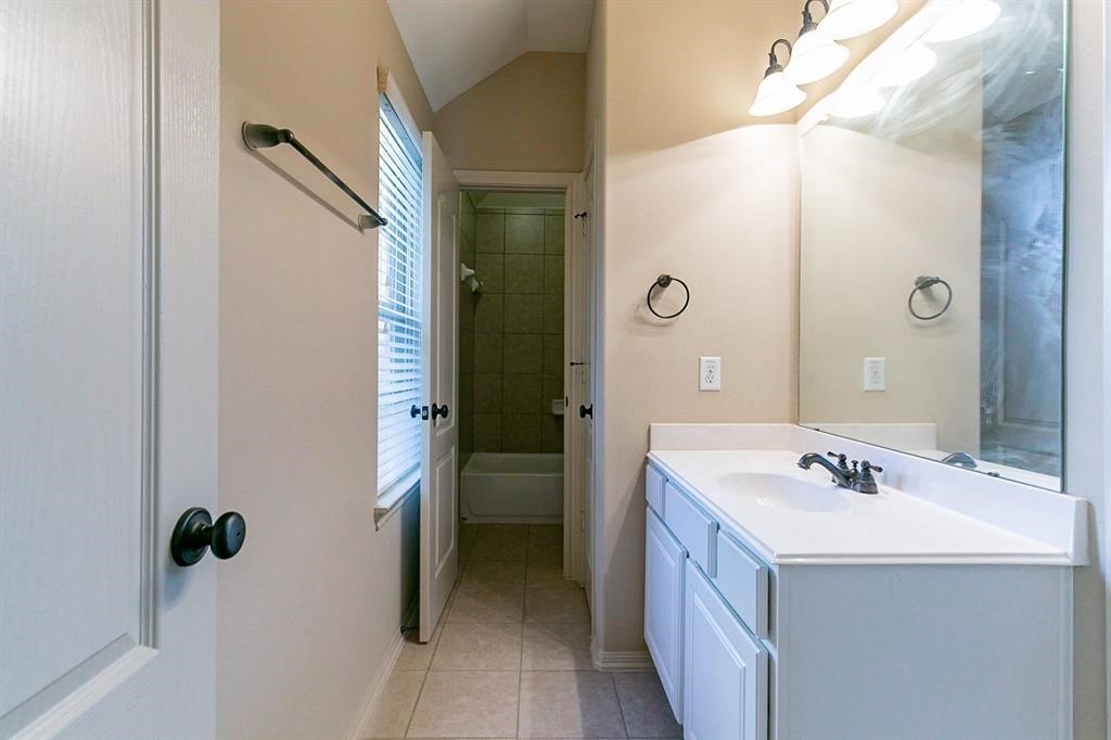 5603 Valley Country Lane Property Photo 22
