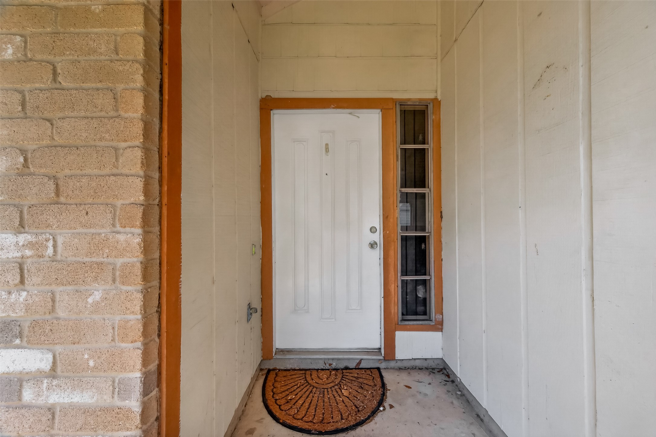 6423 Crakston Street Property Photo 3
