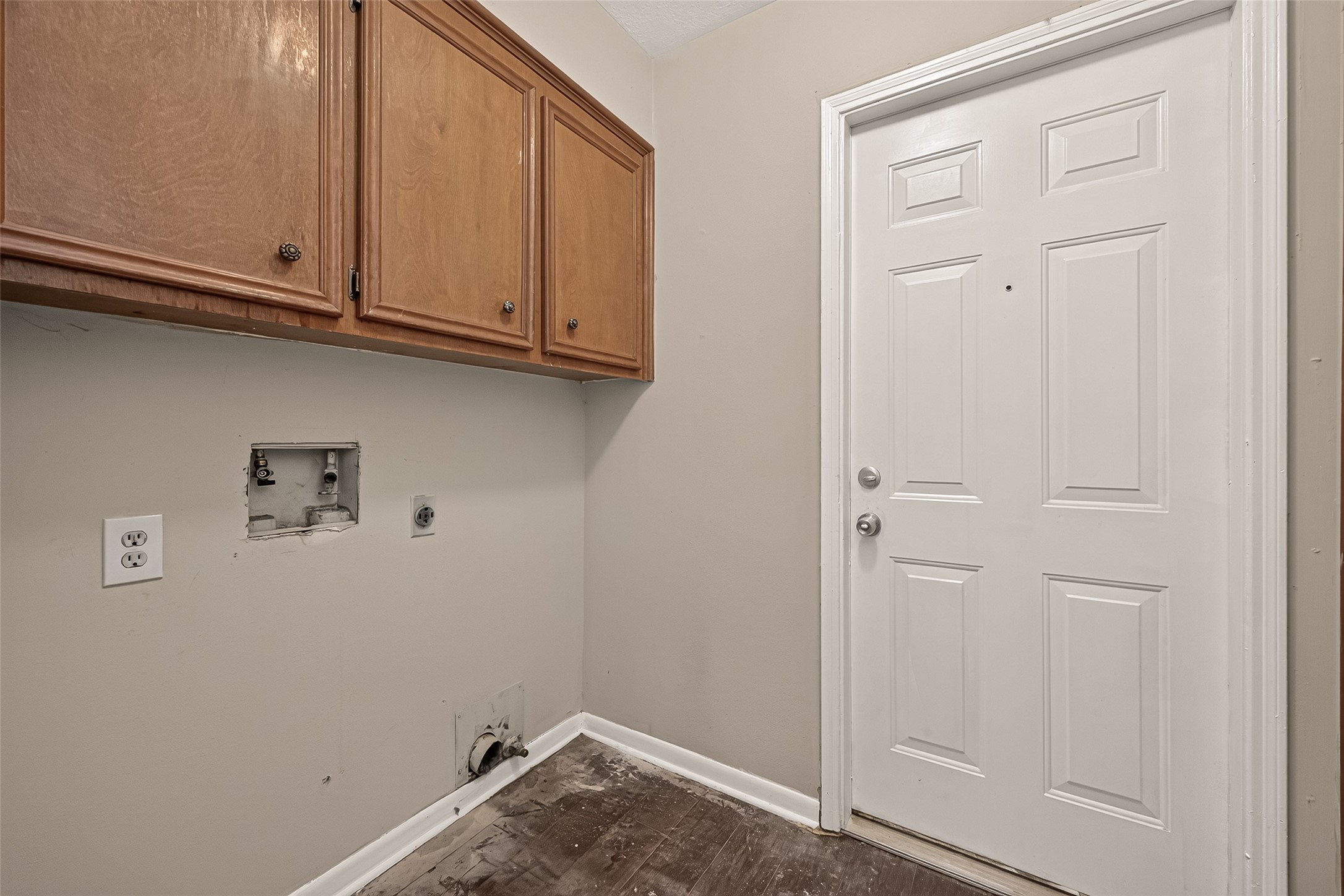 6423 Crakston Street Property Photo 22
