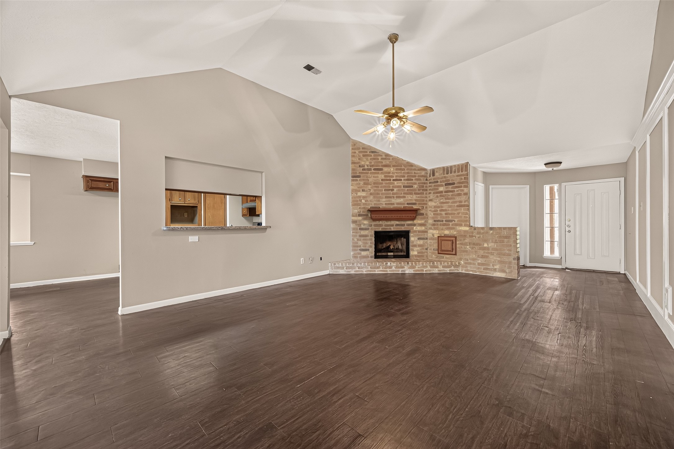 6423 Crakston Street Property Photo 35