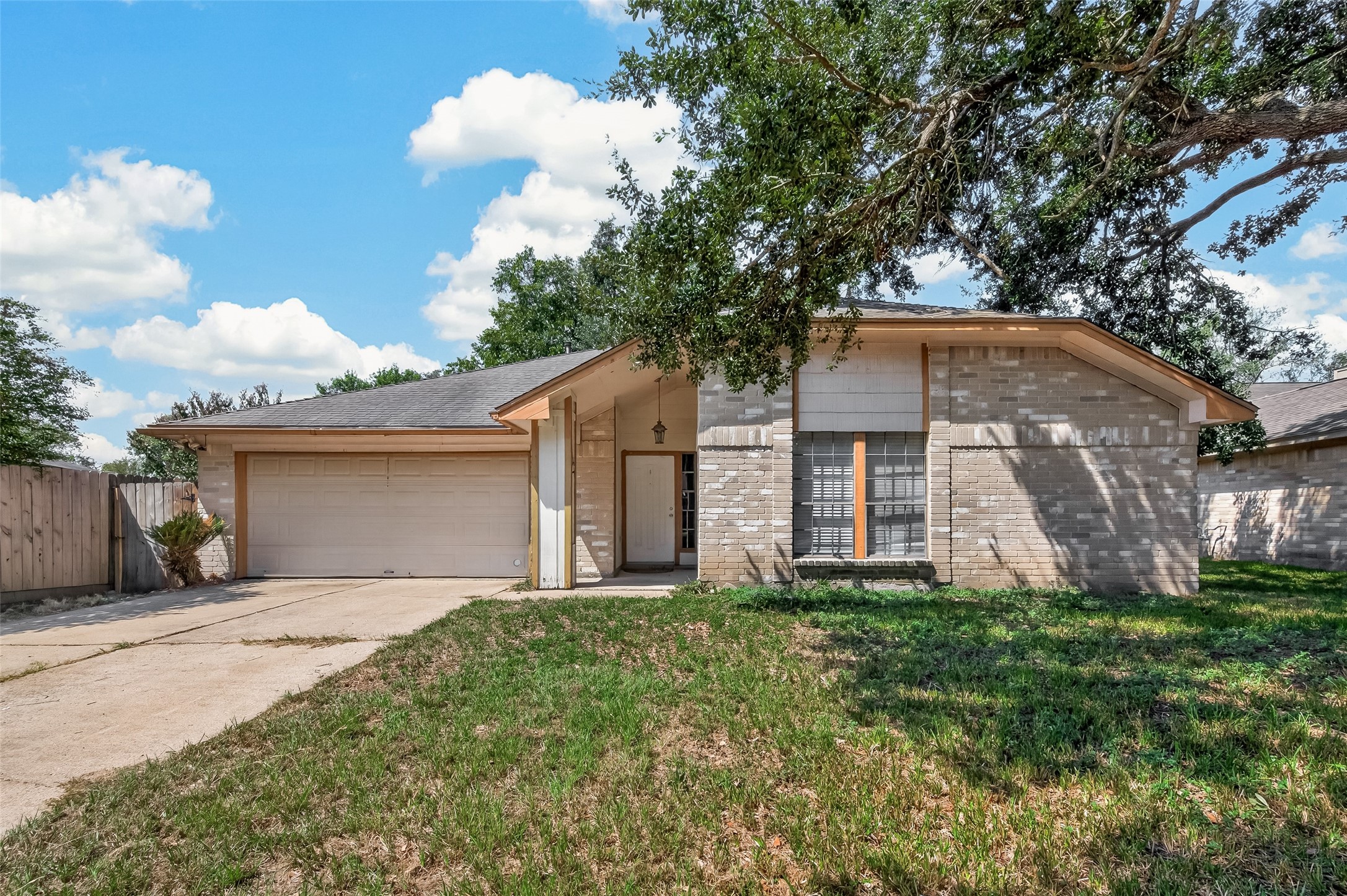 6423 Crakston Street Property Photo 38