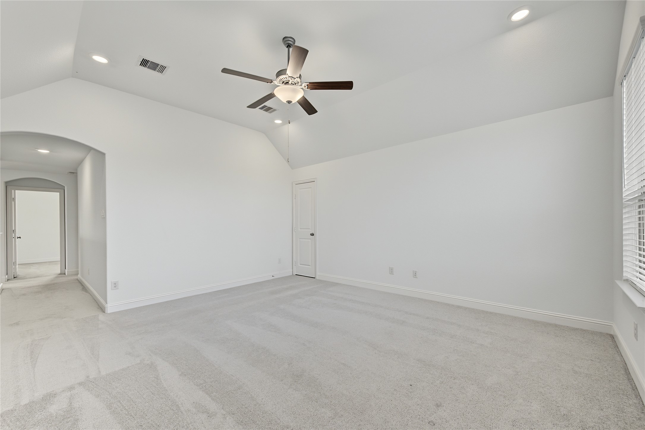 4802 Albany Shores Property Photo 34