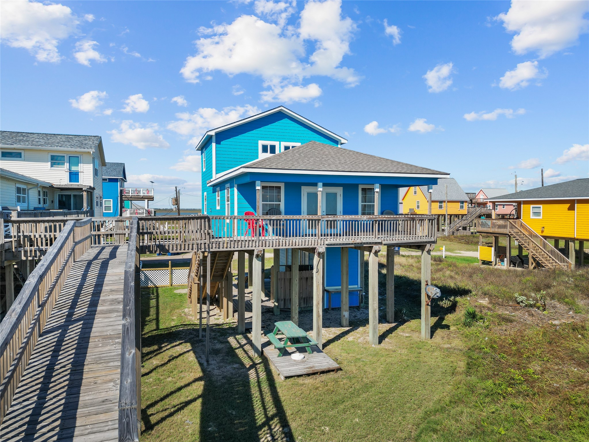 211 Ocean Drive Property Photo 5