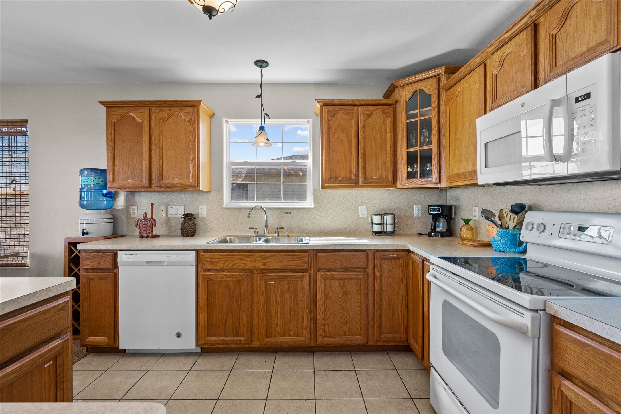 211 Ocean Drive Property Photo 13
