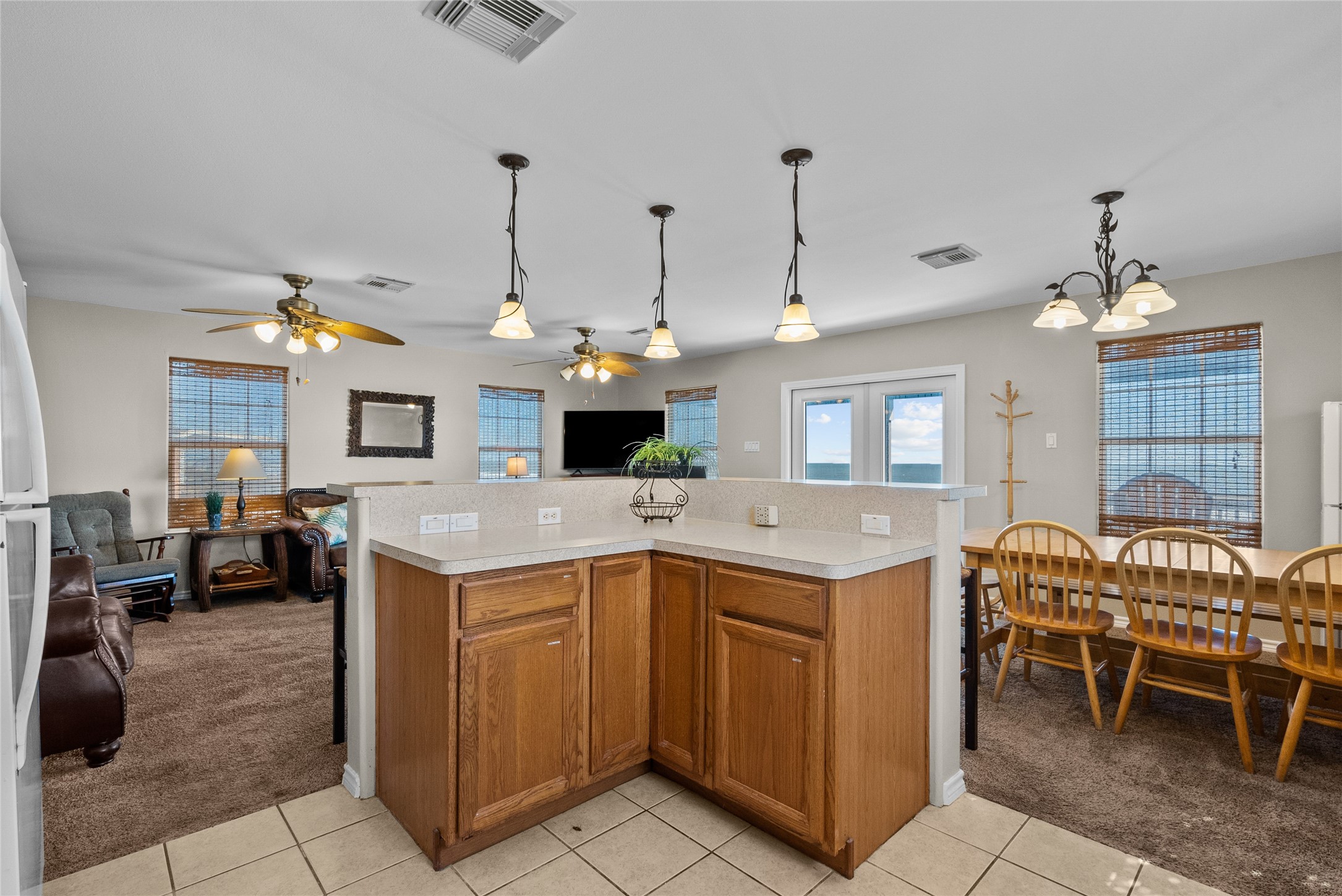 211 Ocean Drive Property Photo 14