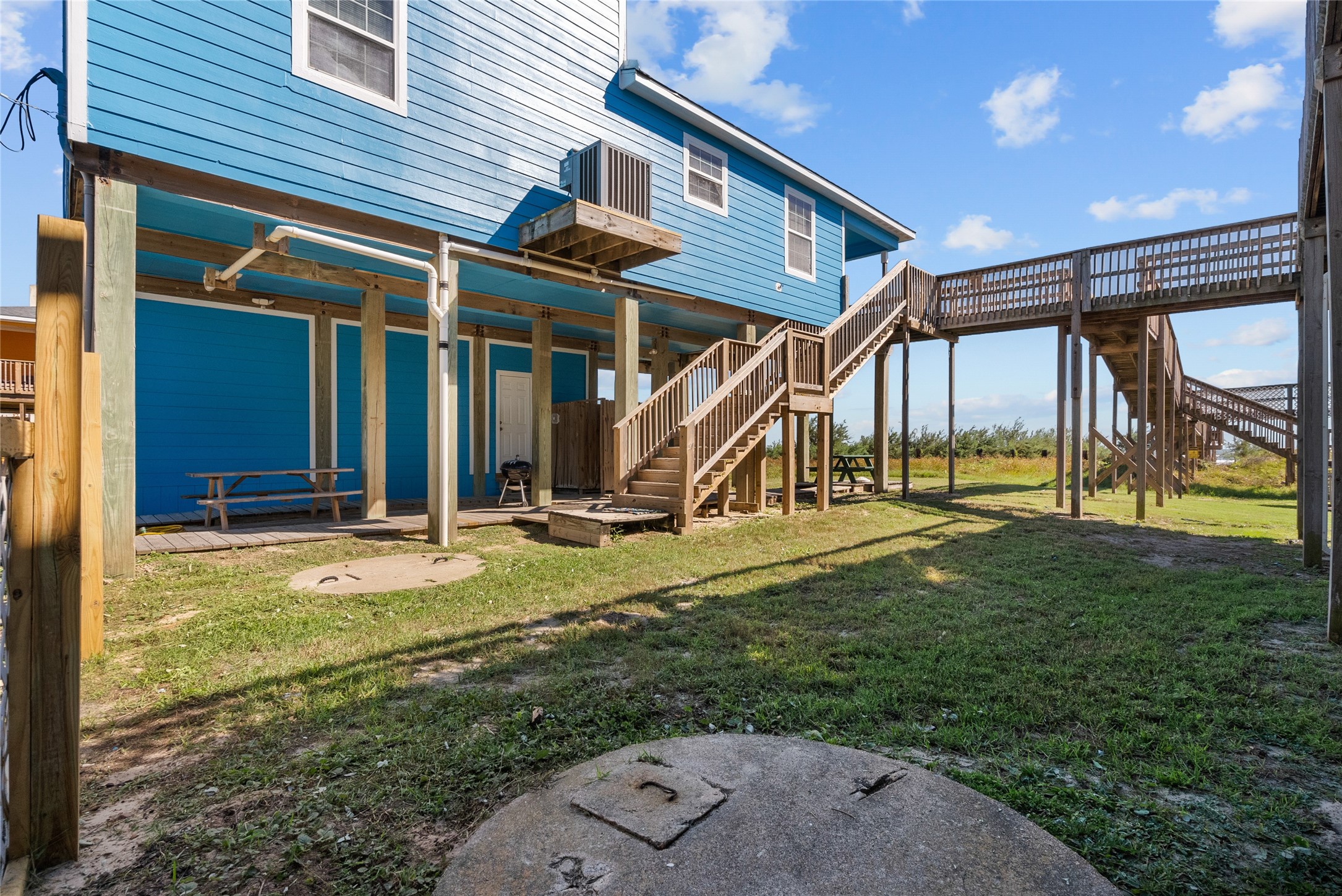 211 Ocean Drive Property Photo 26