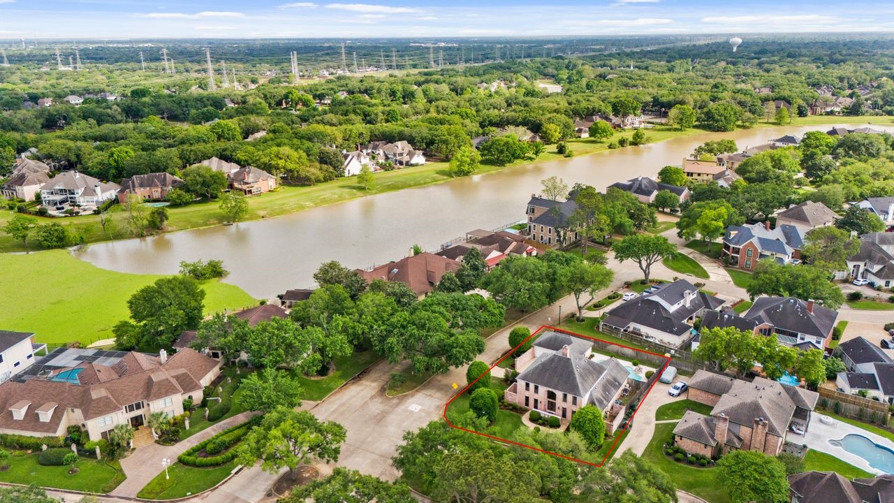 203 Laurel Springs Court Property Photo 1