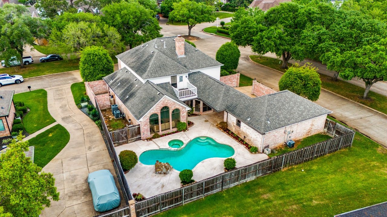 203 Laurel Springs Court Property Photo 44