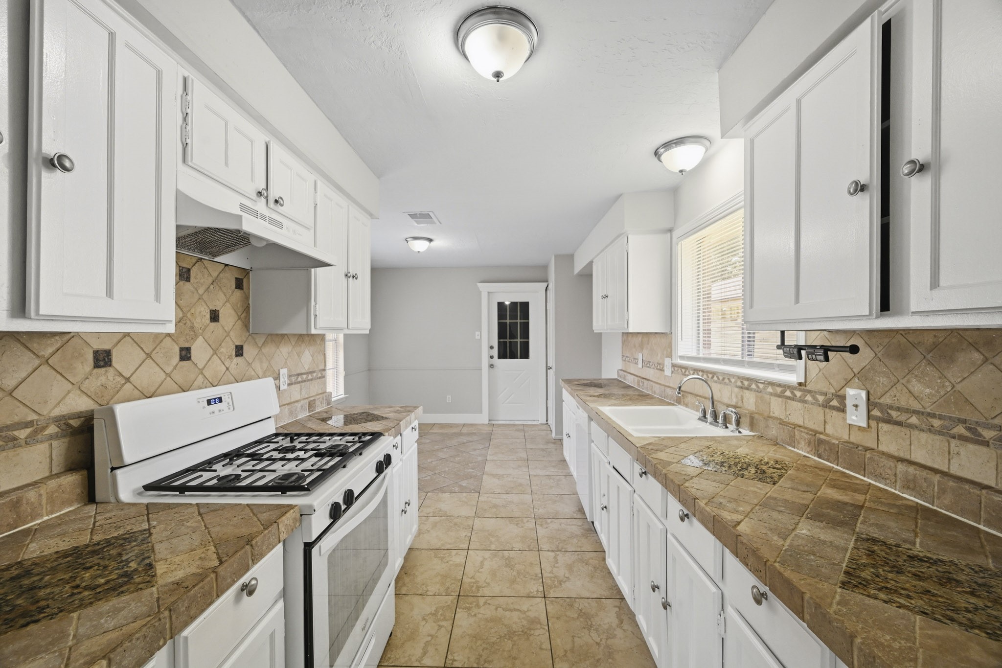 20027 S Navaho Trl Property Photo 11