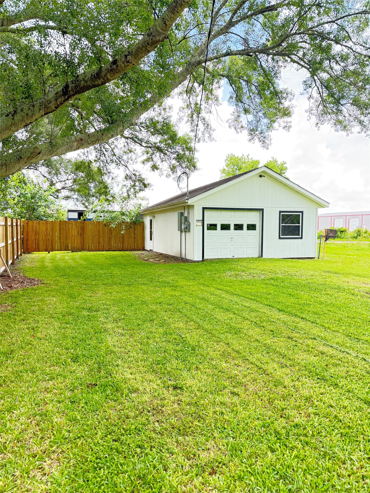 11414 Sralla Road A Property Photo 4
