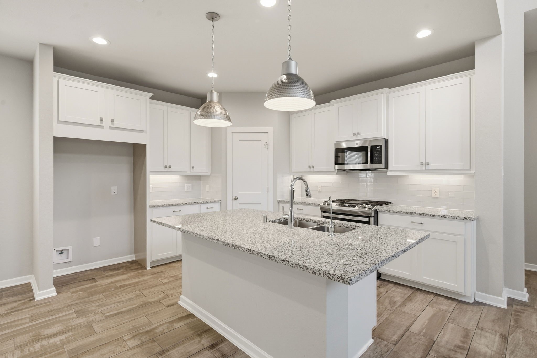 31131 Balsam Hawk Lane Property Photo 10
