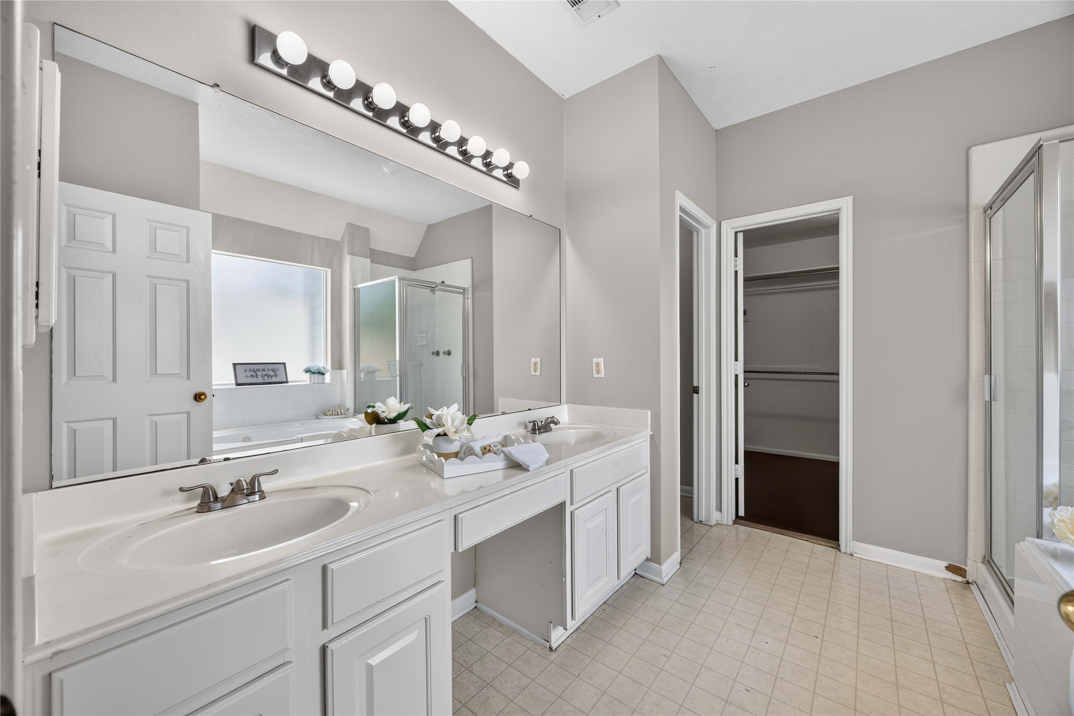 11618 Peachwood Lake Drive Property Photo 19