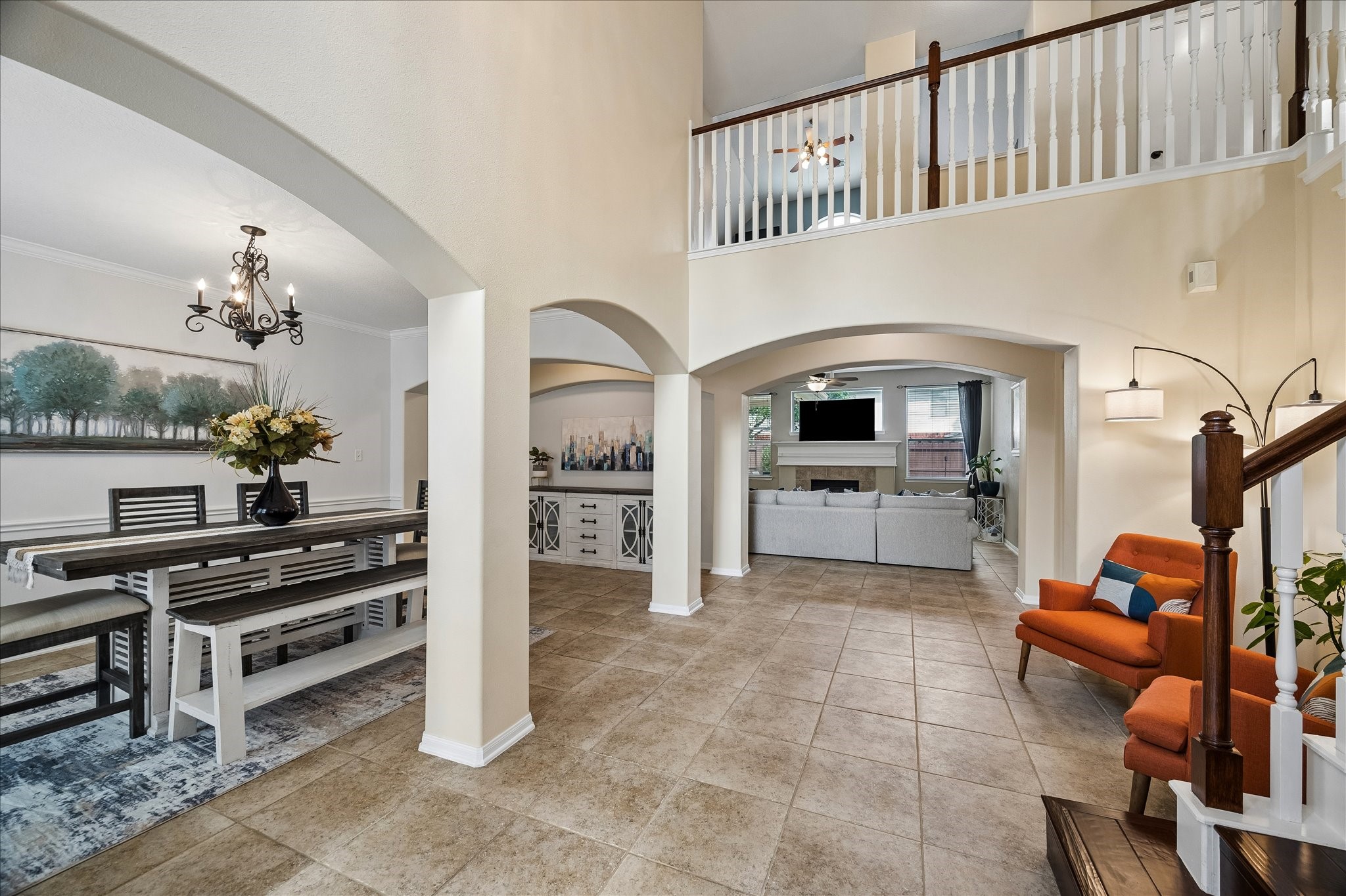 9122 Memorial Valley Drive Property Photo 3