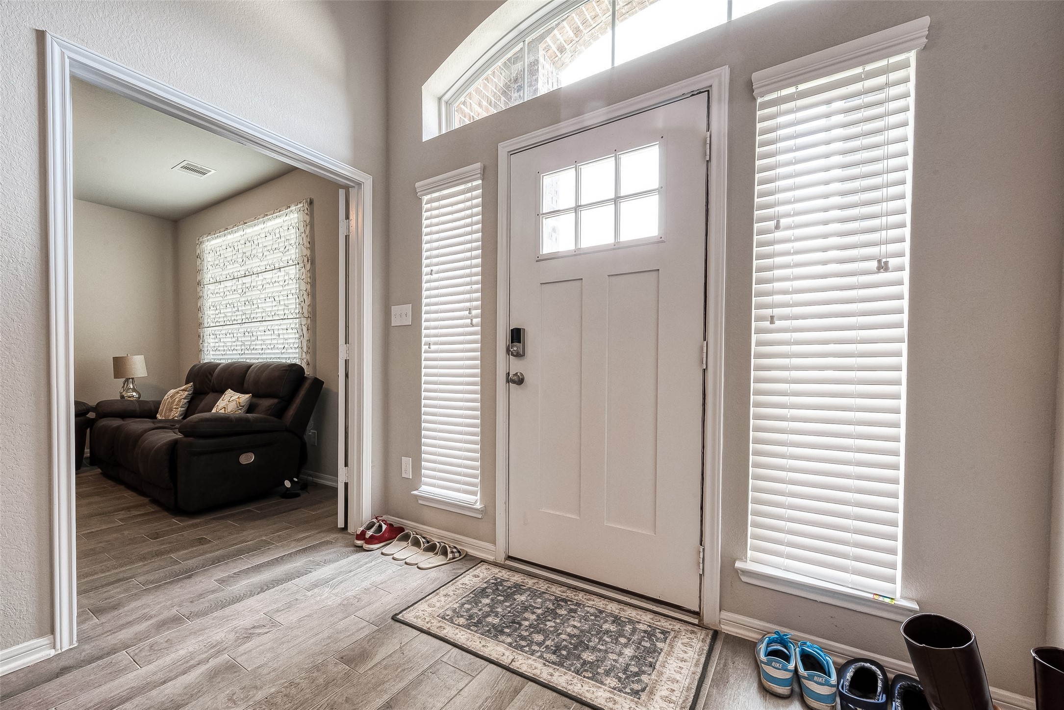 20607 Enrique Drive Property Photo 4