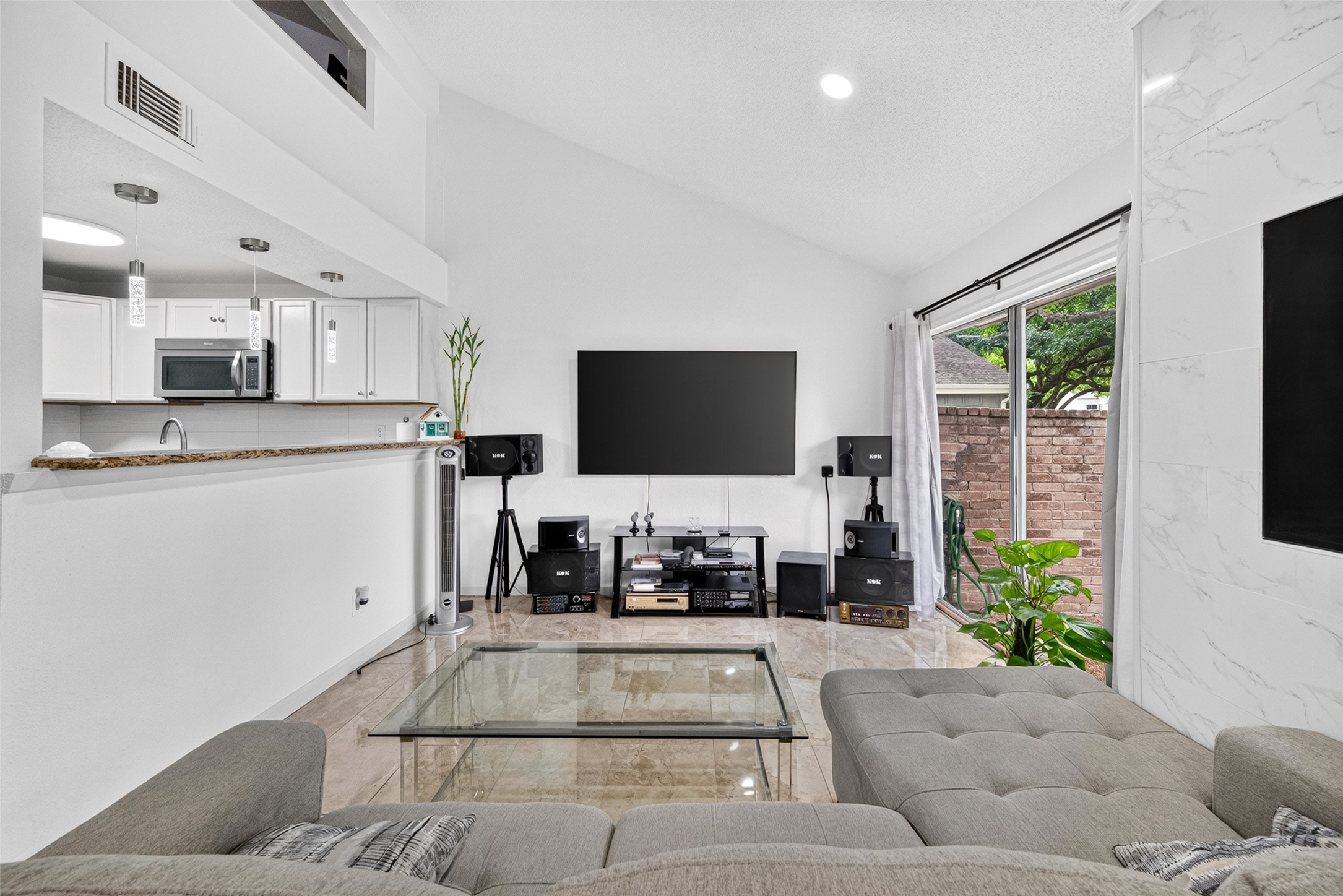 13025 Leader Street Property Photo 11