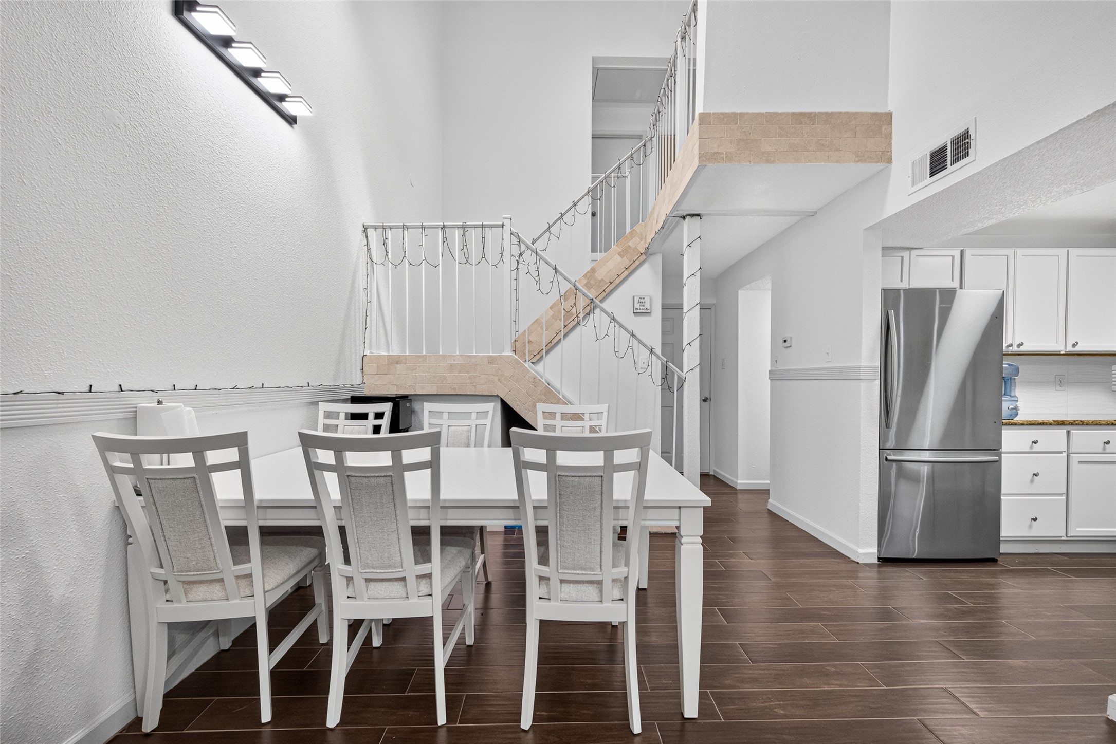 13025 Leader Street Property Photo 15
