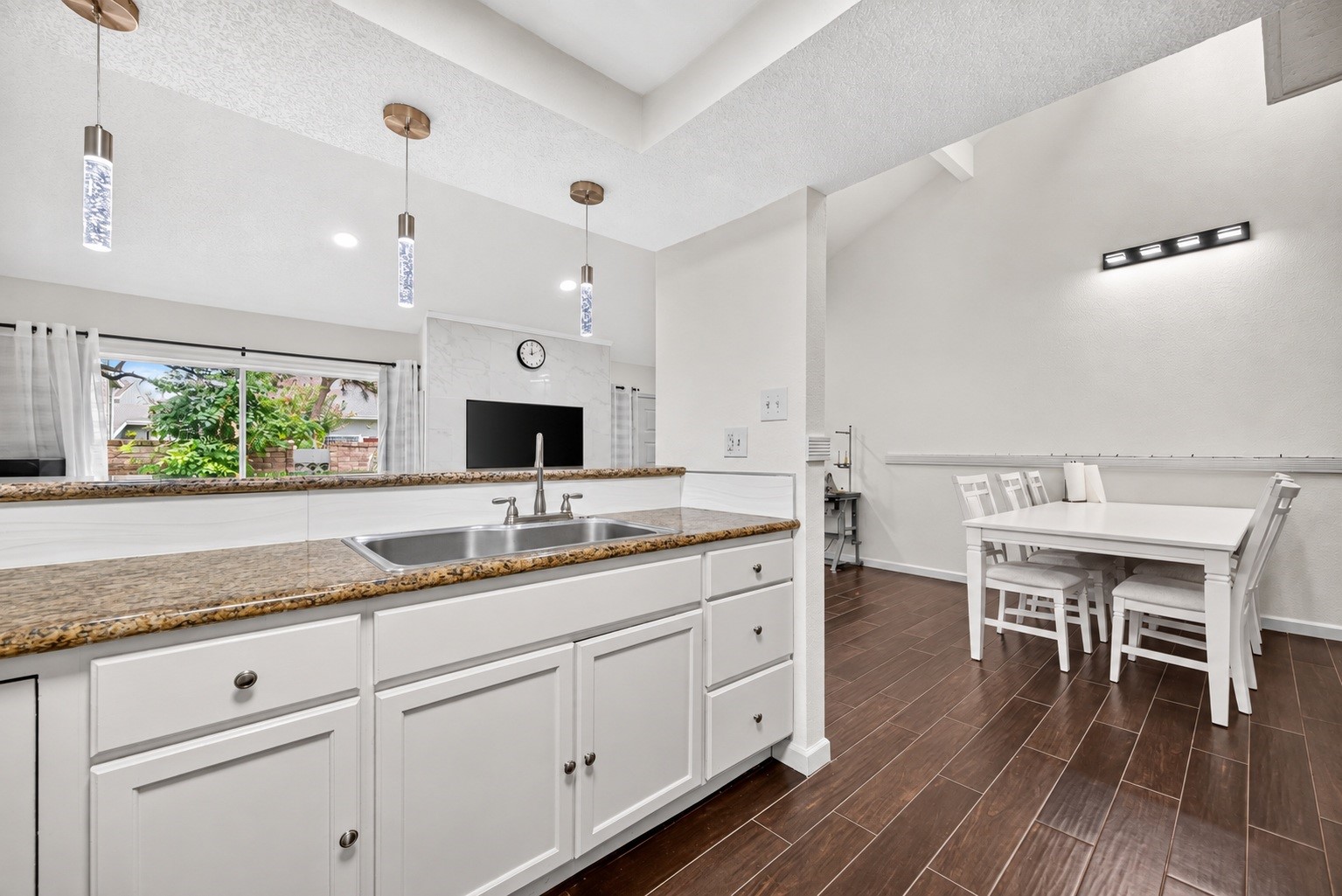 13025 Leader Street Property Photo 21