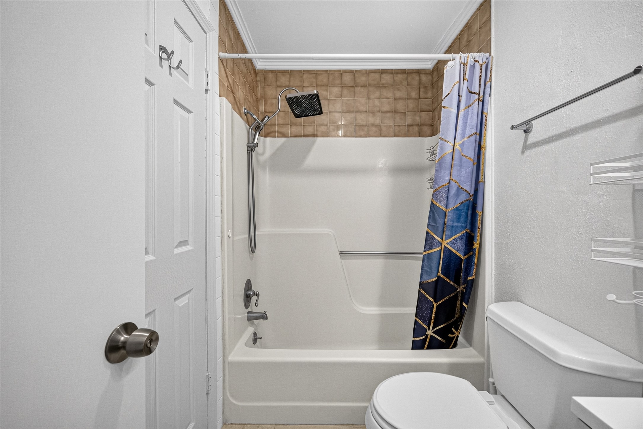 13025 Leader Street Property Photo 27