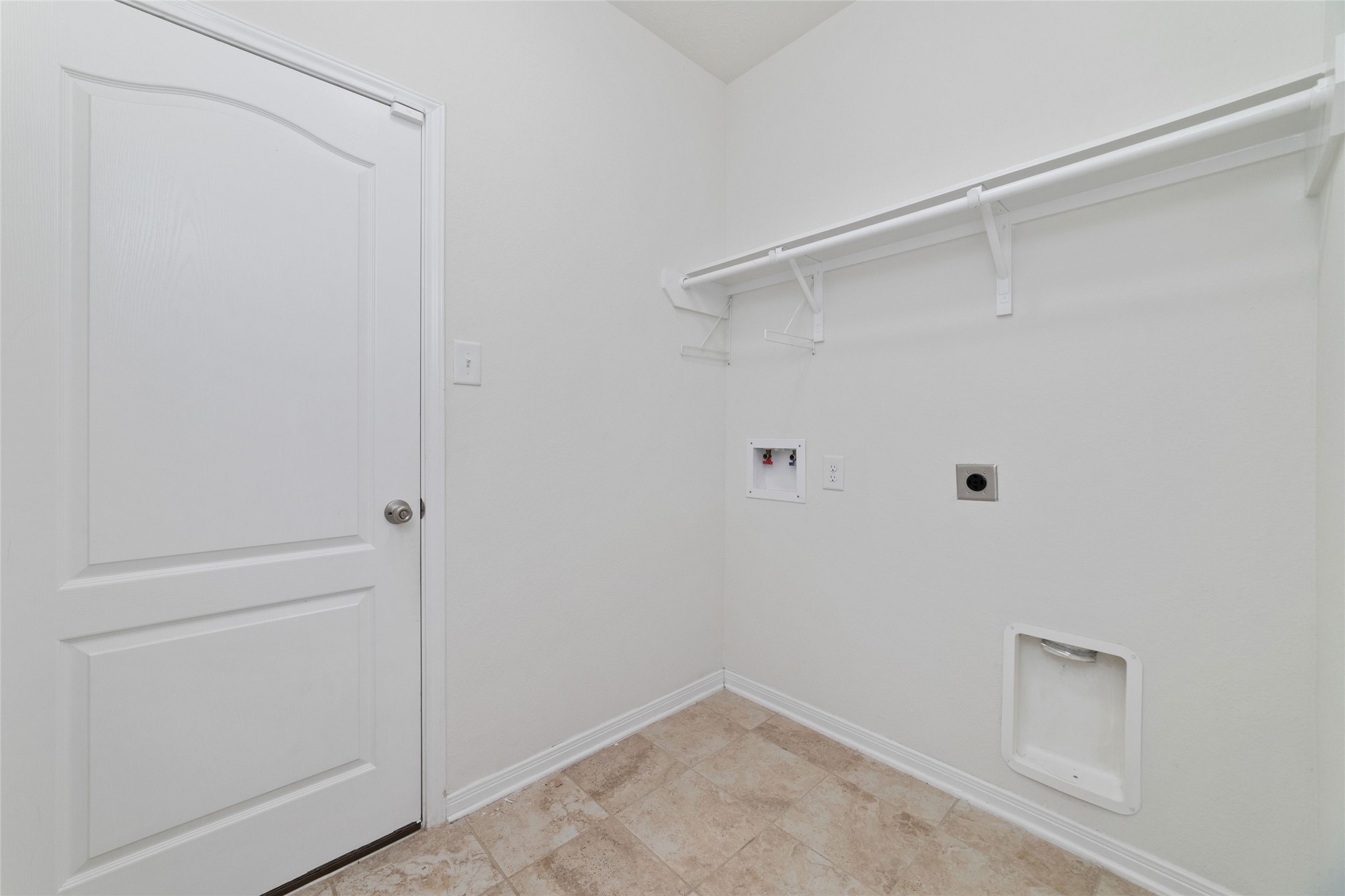 16615 Chill Brook Drive Property Photo 7