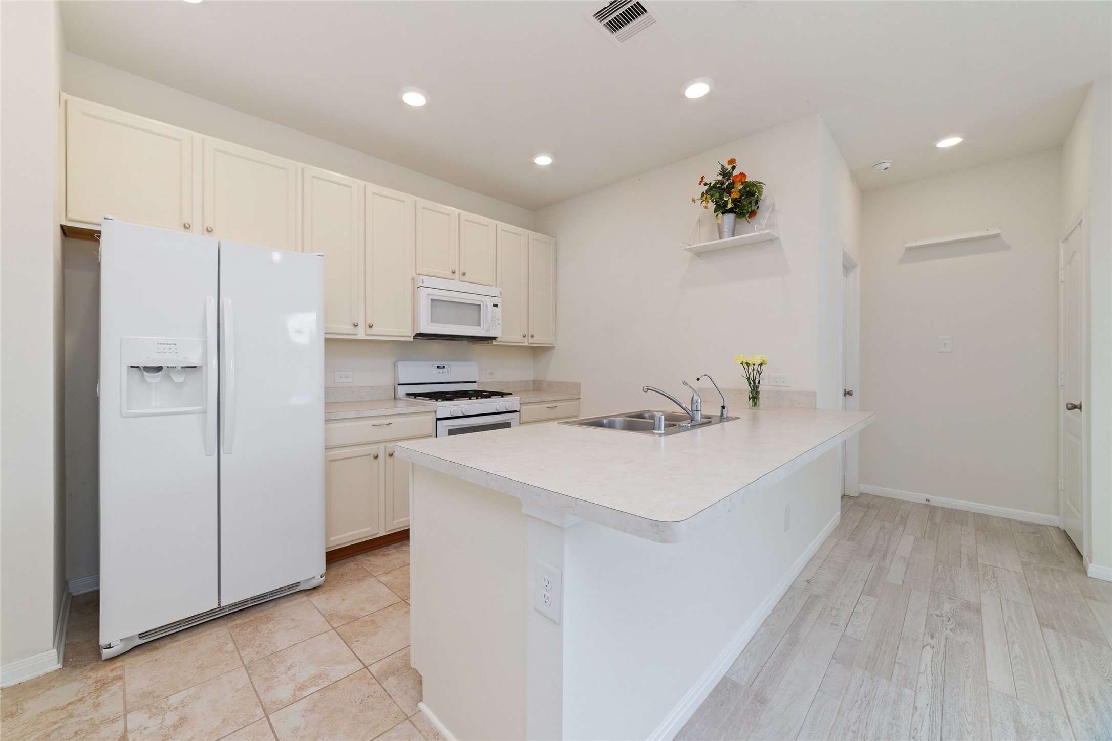 16615 Chill Brook Drive Property Photo 17