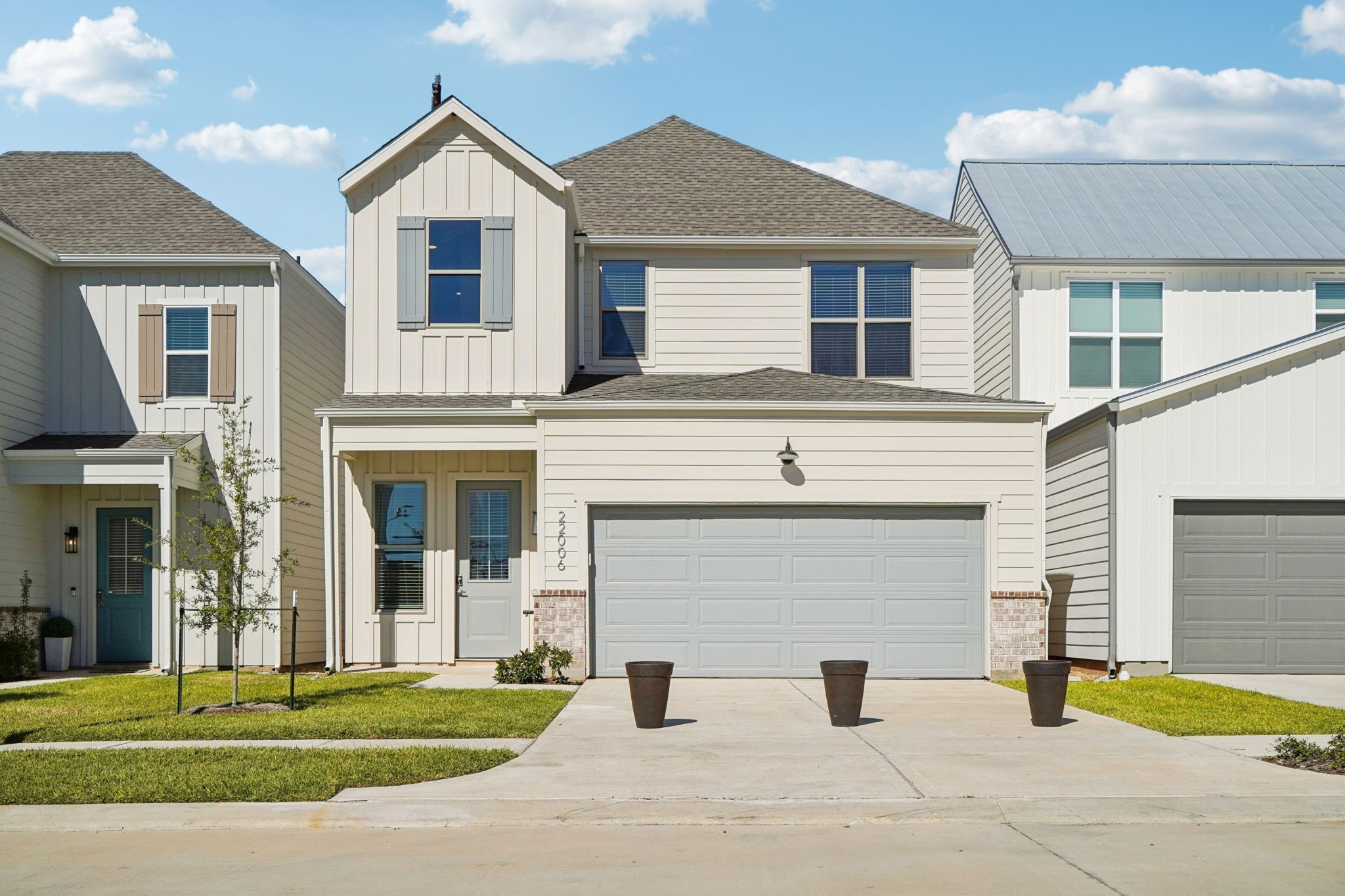 7318 Hadley Meadow Lane Property Photo 1