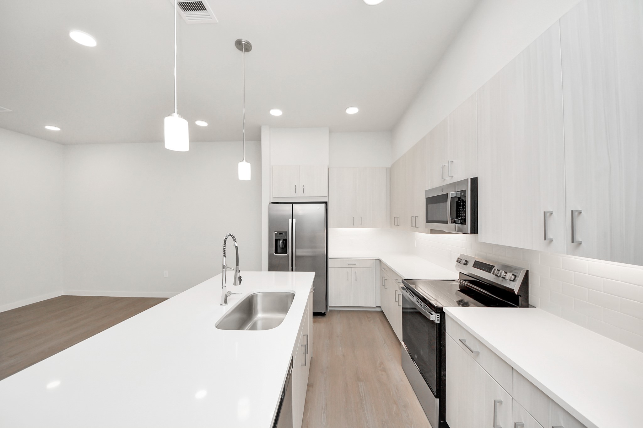 7318 Hadley Meadow Lane Property Photo 17