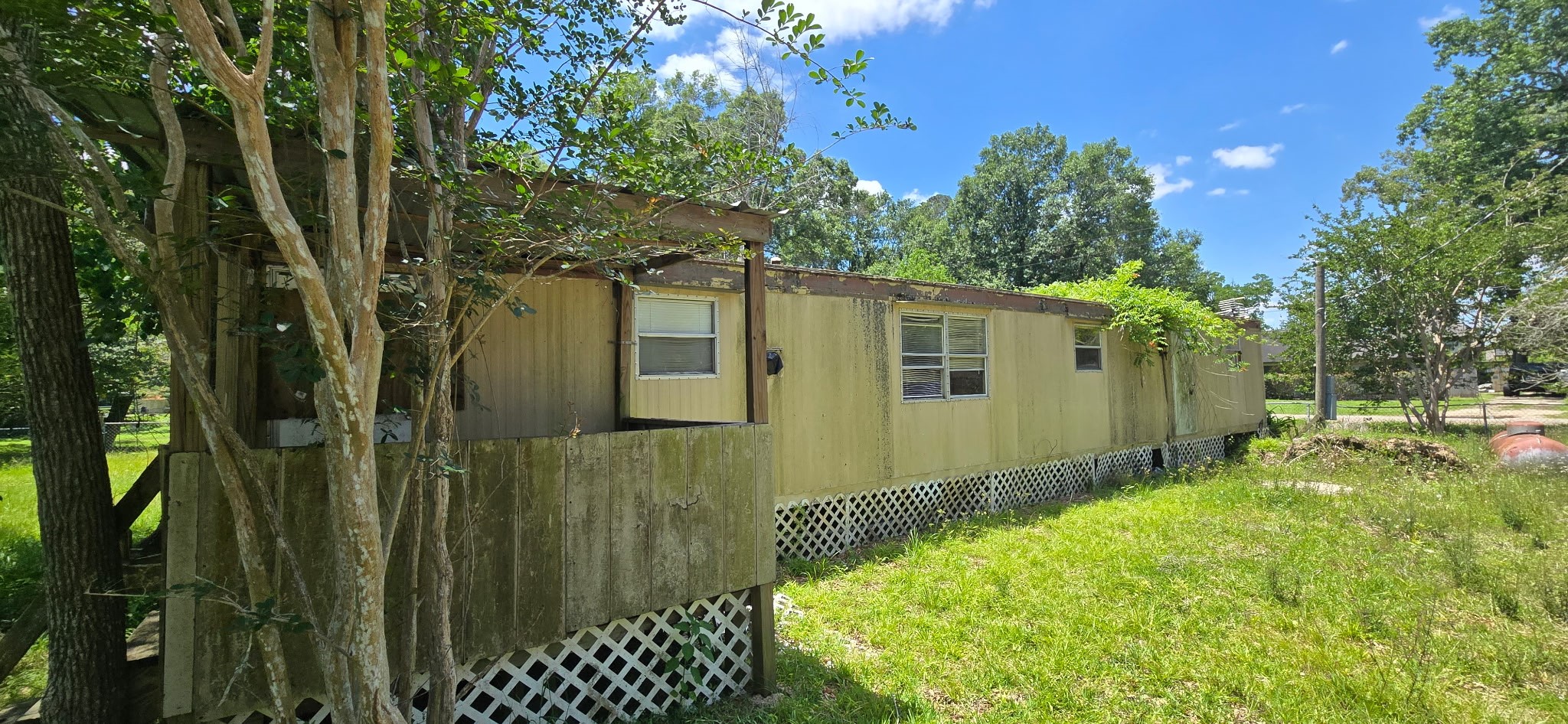 18844 Forest Lane Circle Property Photo 1