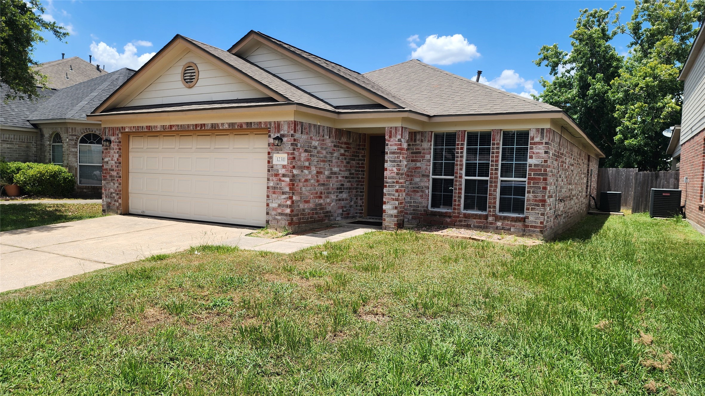 12311 Carriage Oak Circle Property Photo 1
