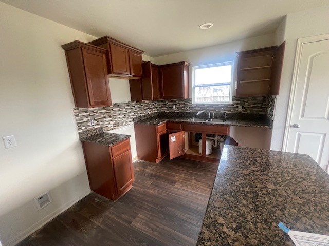 12742 Pelican Bay Drive Property Photo 4