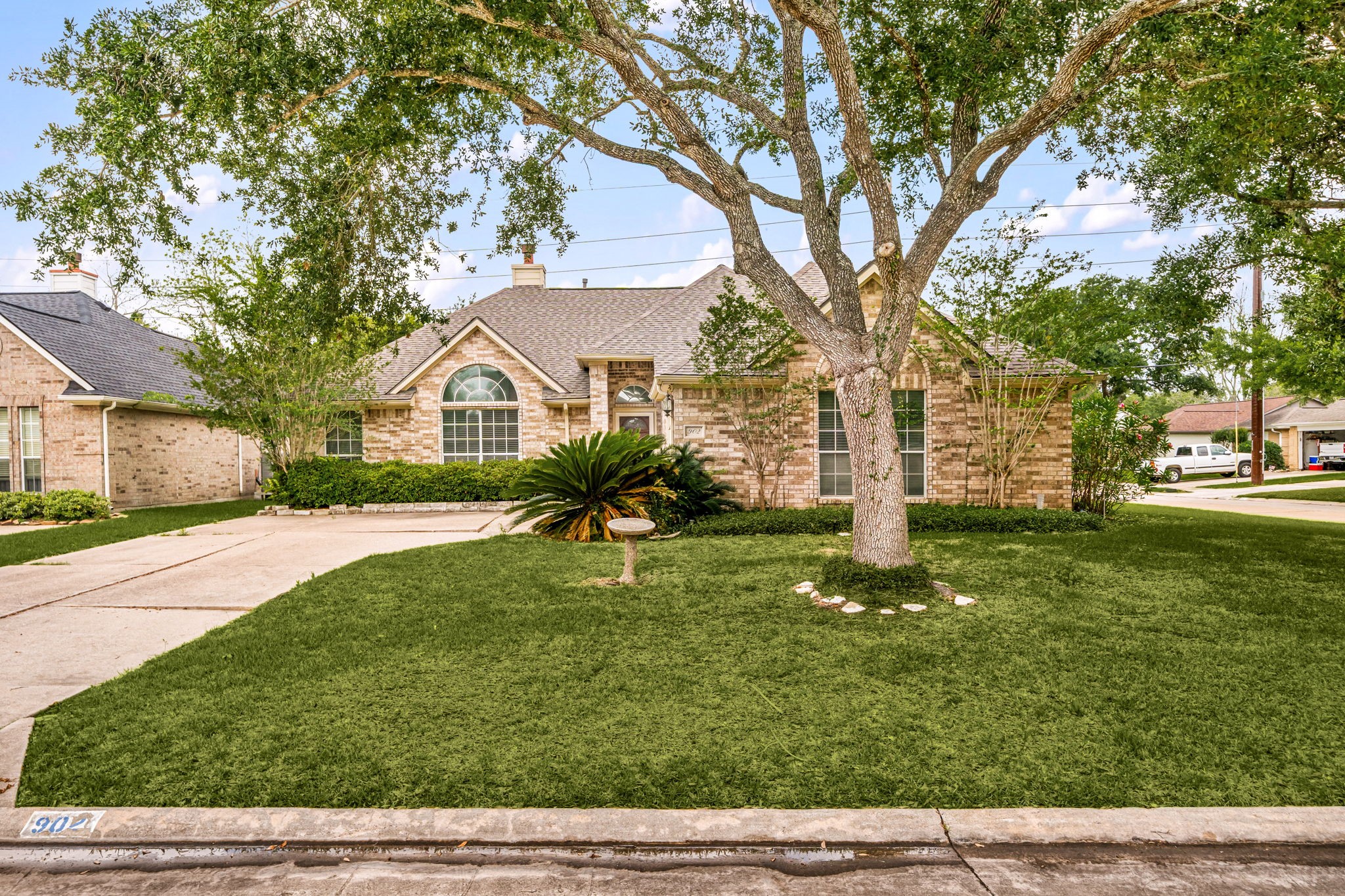 902 W Palmcrest Court