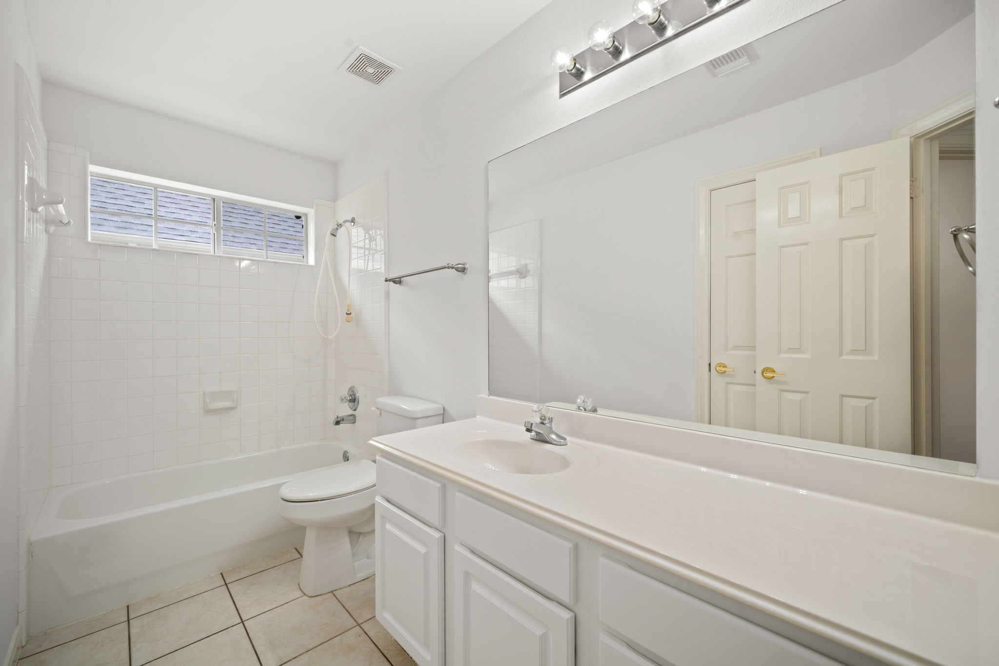 902 W Palmcrest Court Property Photo 11