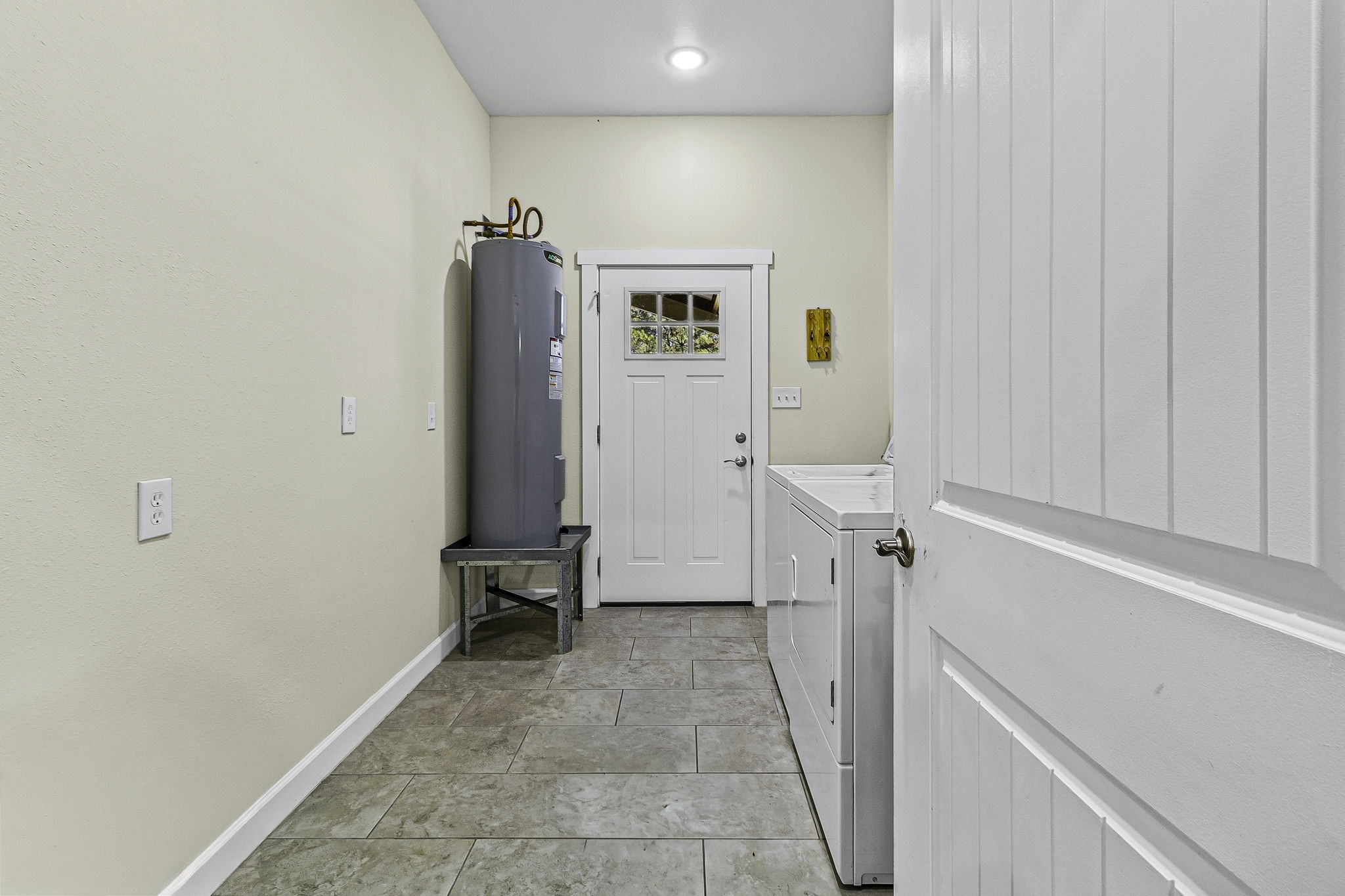 646 County Road 2100 N Property Photo 16