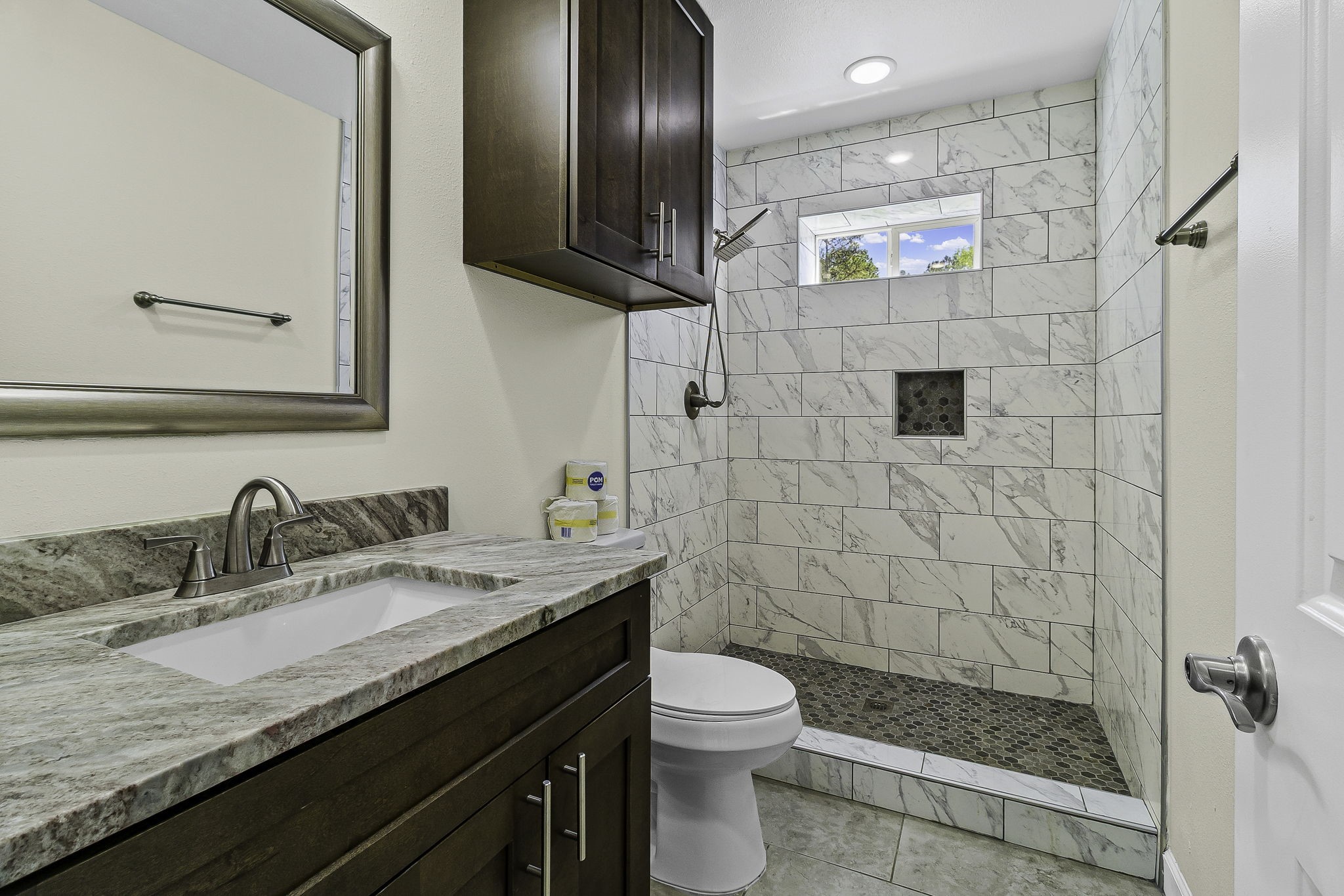646 County Road 2100 N Property Photo 29