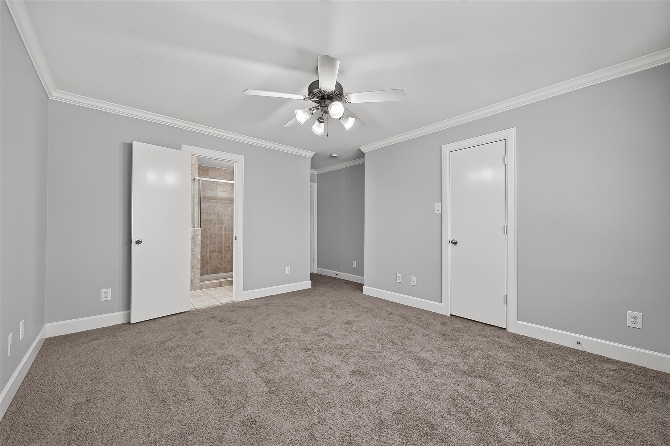 5951 S Loop E 38 Property Photo 17