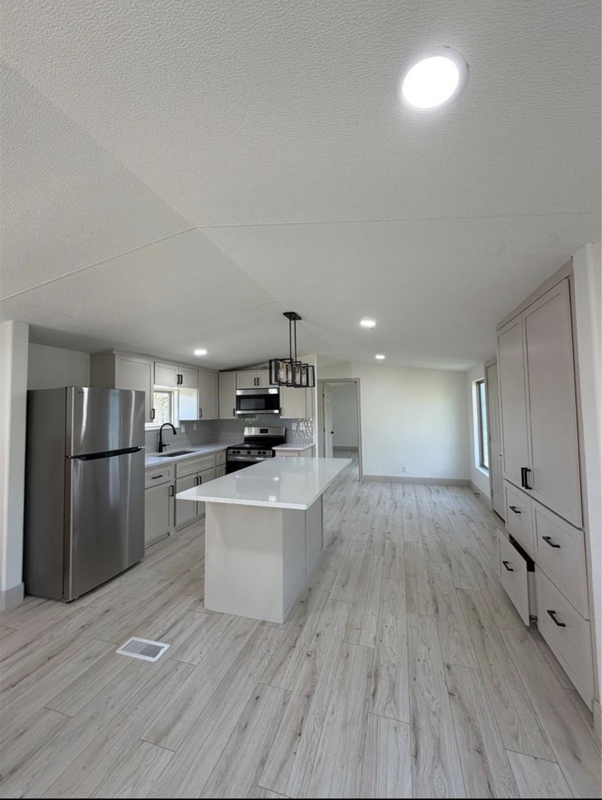 3323 Trefle Rue Property Photo 2