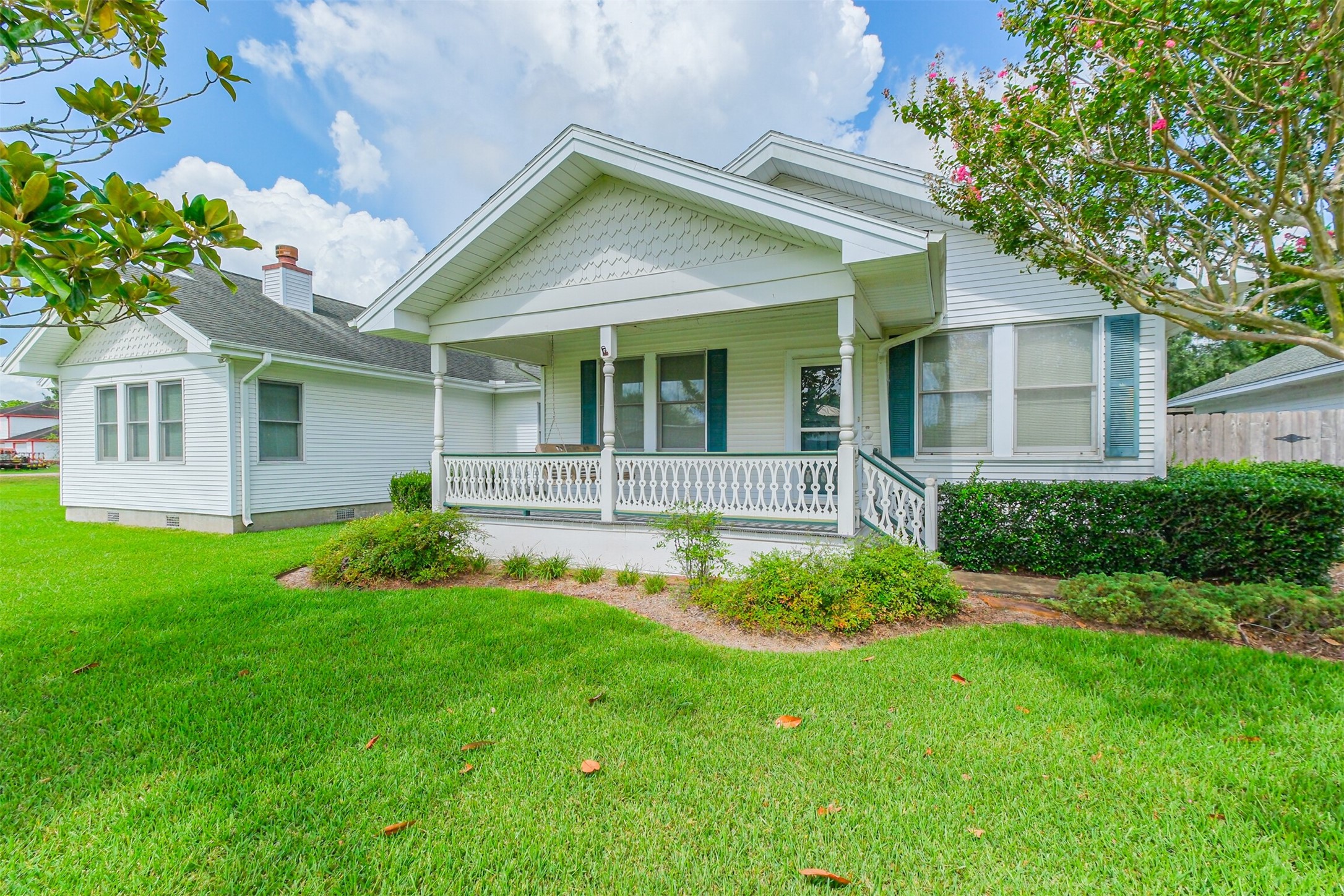 3524 Charles Avenue Property Photo