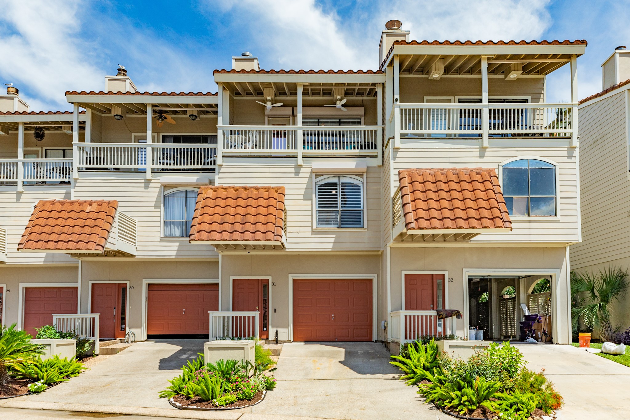 31 Dana Drive Property Photo 1