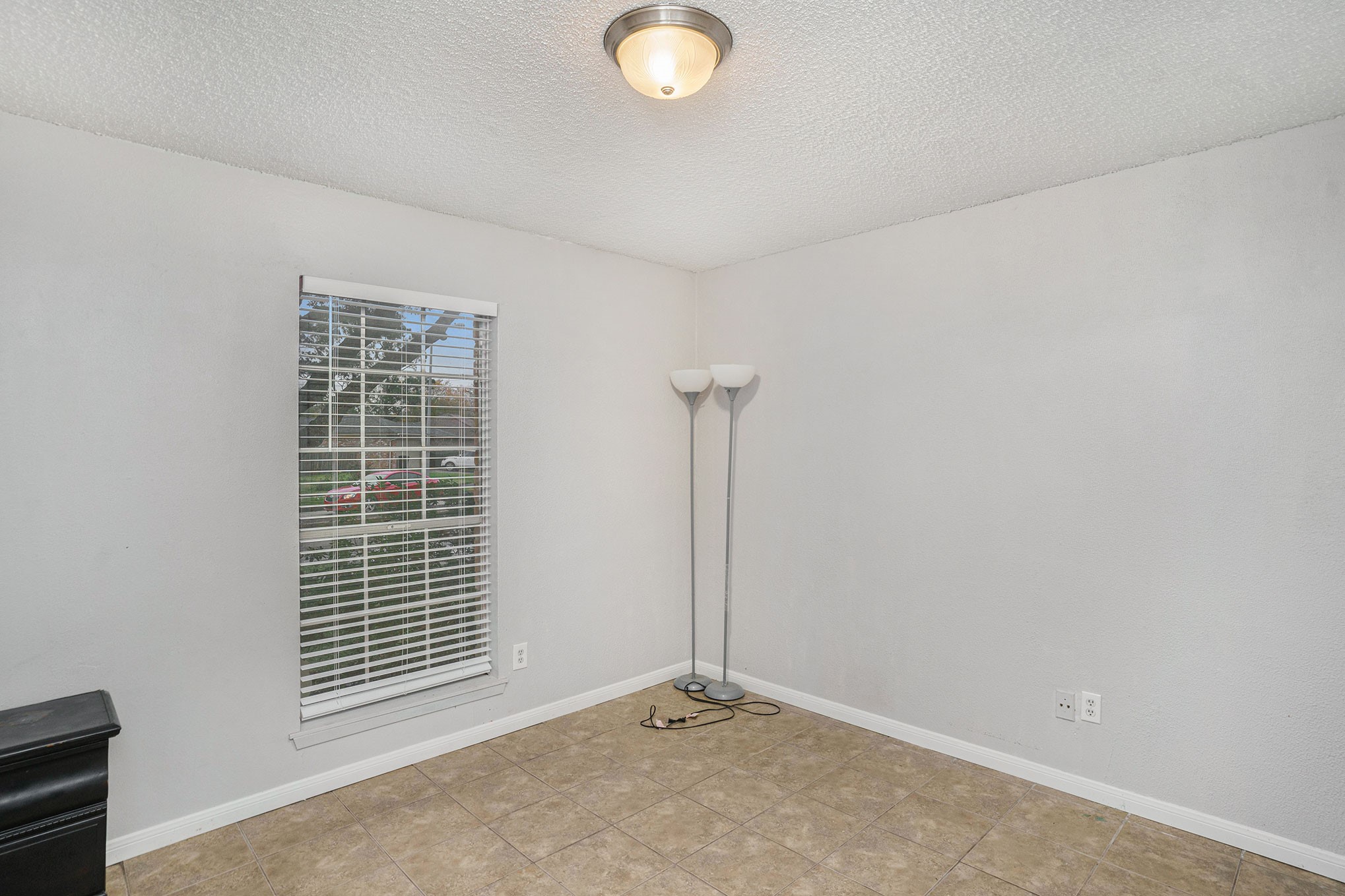 17306 Fife Lane Property Photo 17
