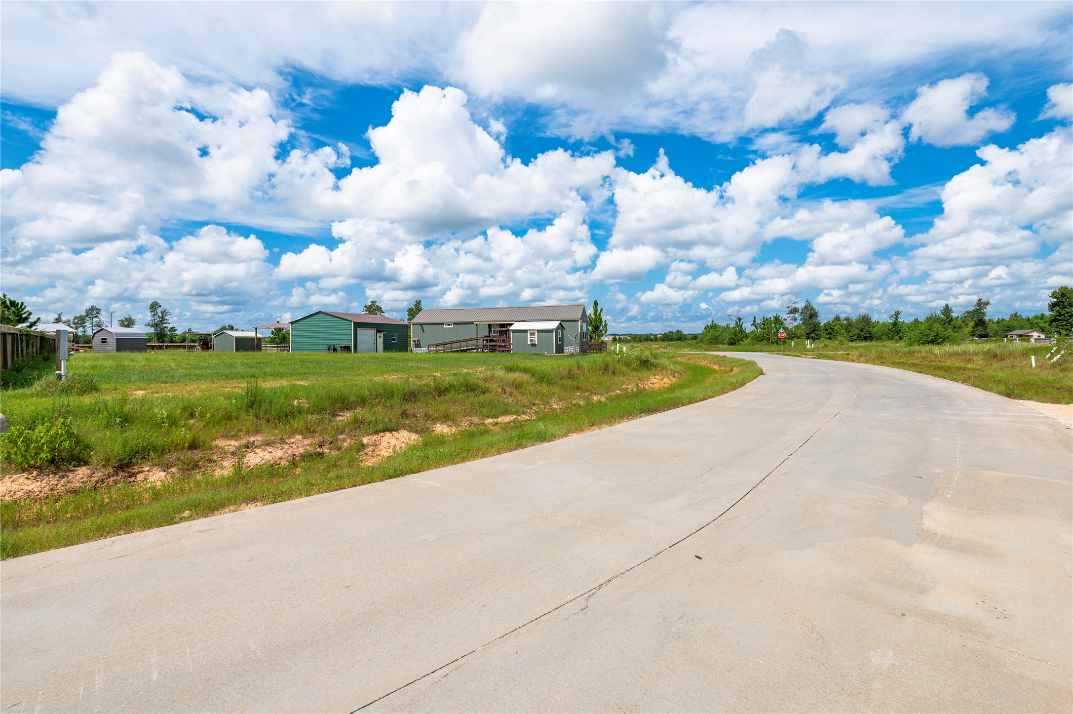 2069 Road 5601 Property Photo 8