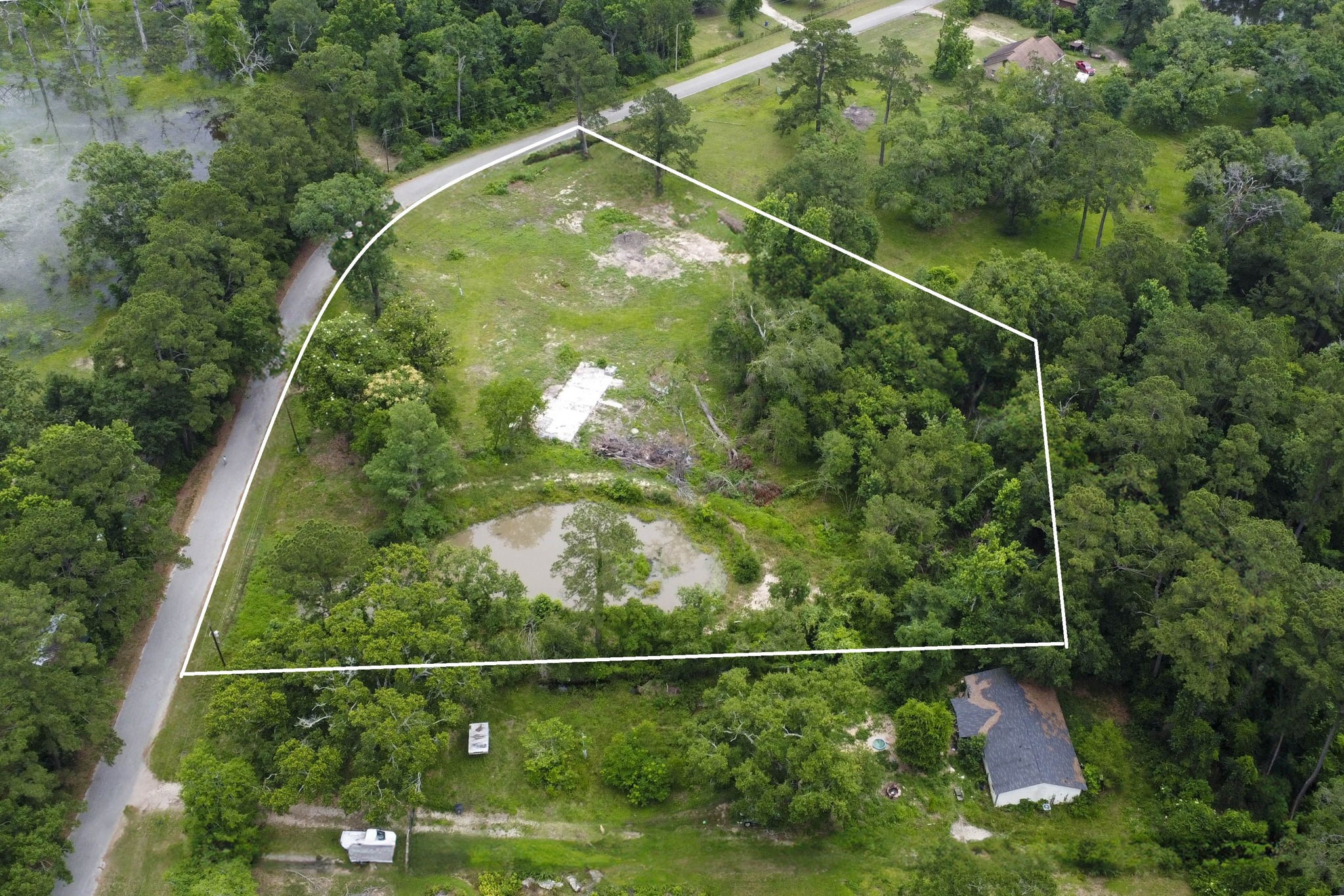 17340 Denise Road Property Photo 4