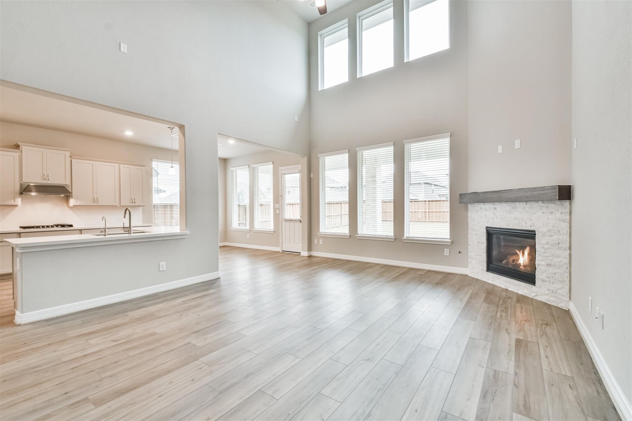 8211 Chartres Wind Drive Property Photo 6