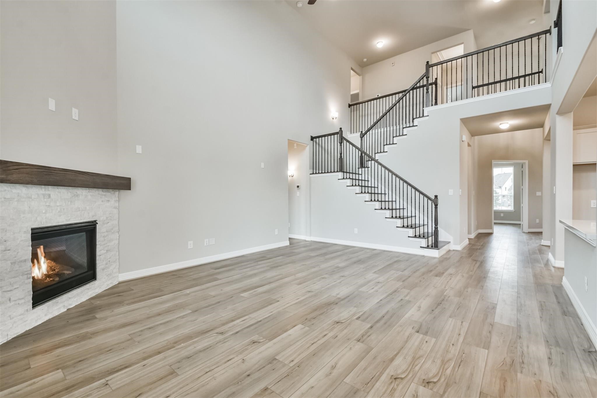 8211 Chartres Wind Drive Property Photo 7
